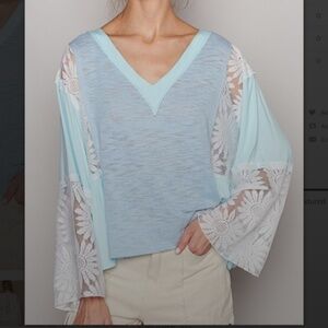 POL dark Blue and White Lace Sleeve Top